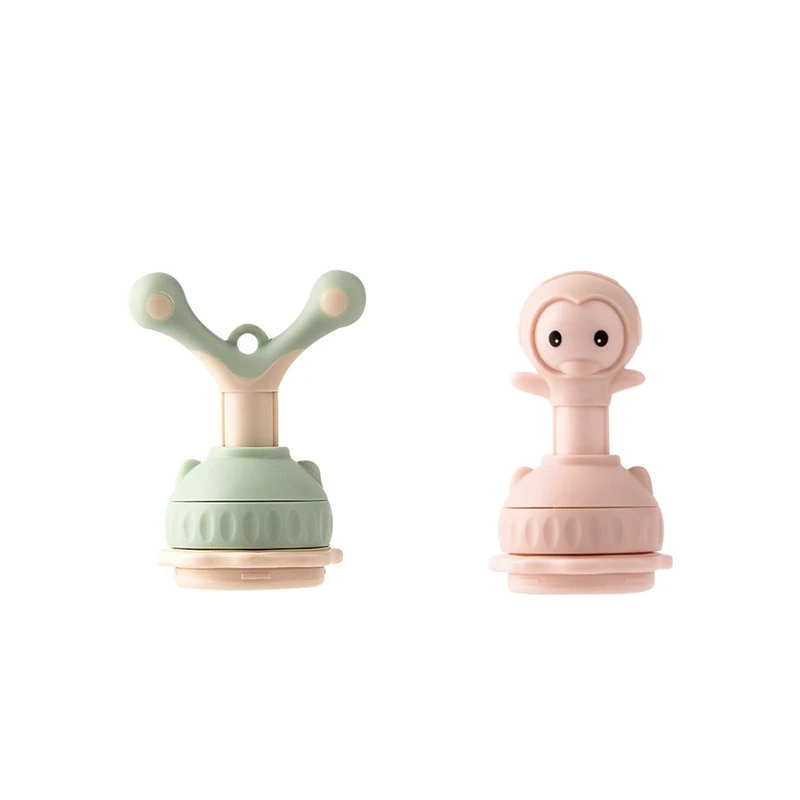 hot on Amazon low MOQ natural hand juicer safe soft baby feeder with nipple