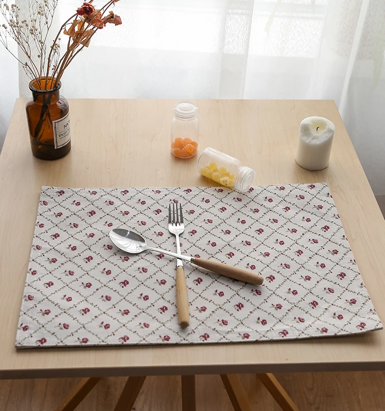Wholesale sublimation chinese luxury Paper Baby Silicone Placemats For Round Table For Round Table