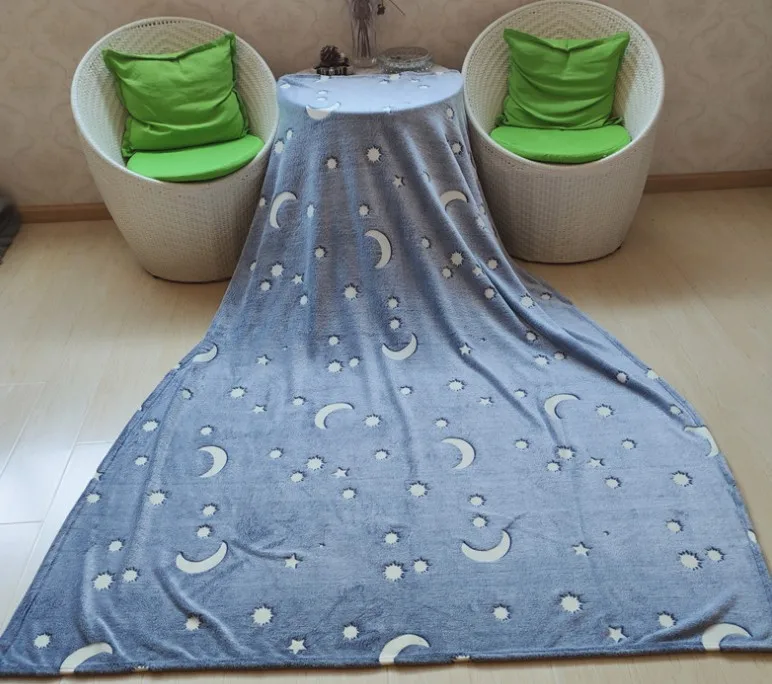 
wholesale fluorescent night light blanket with stars hearts glow in the dark light up blanket for kids 