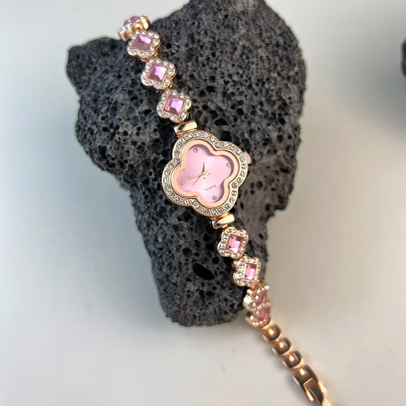 Hifive New Design Classic four-leaf Small Watch Stainless Steel Waterproof Slim Stone Quartz Small Watch For Women