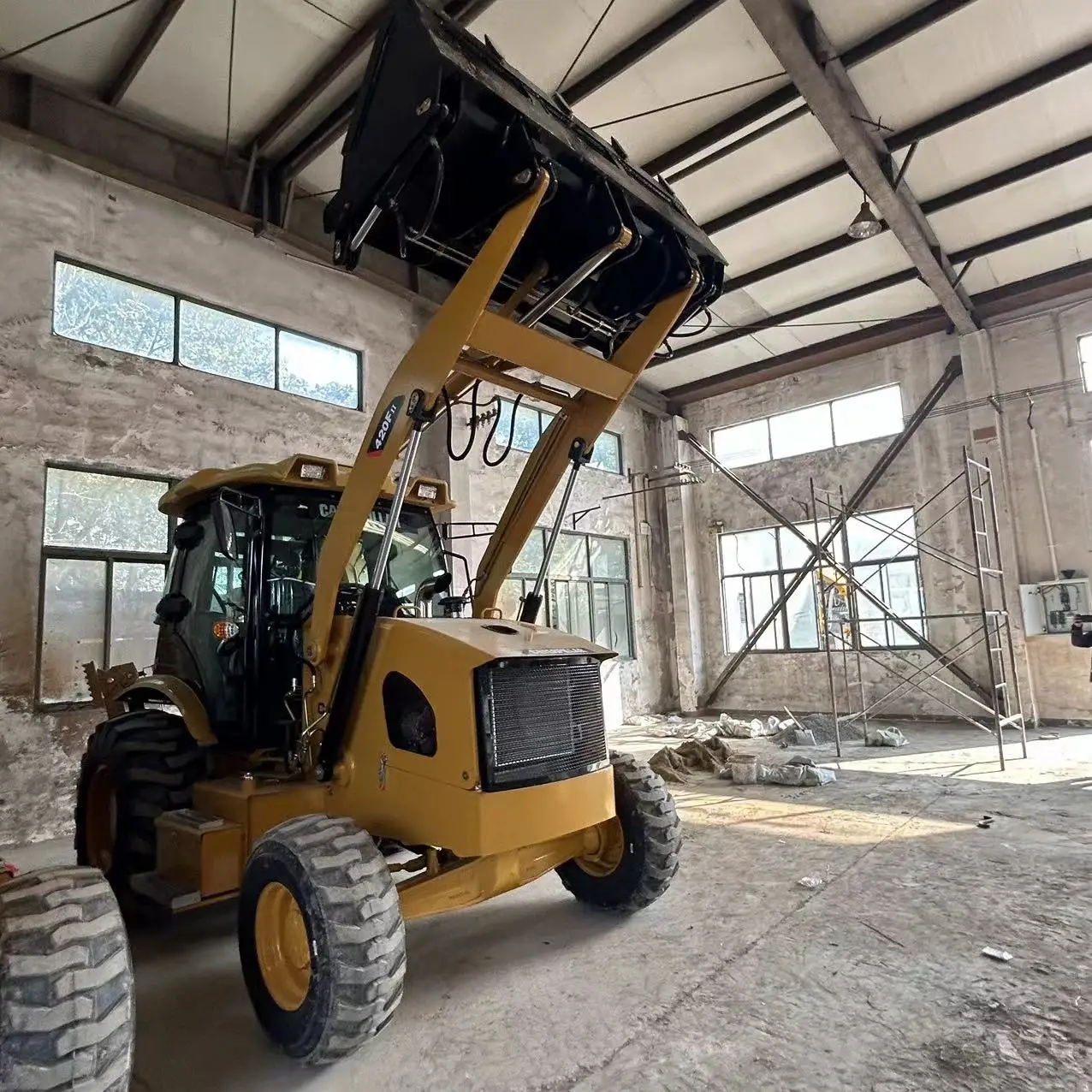New arrival Backhoe Loader used Caterpillar 420f 420f2 with high working efficiency