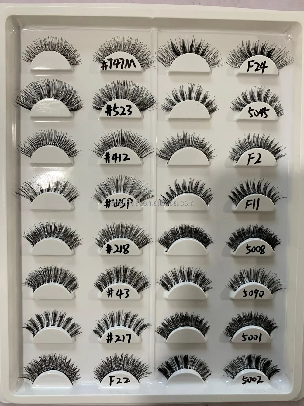 747 eyelashes (2).jpg