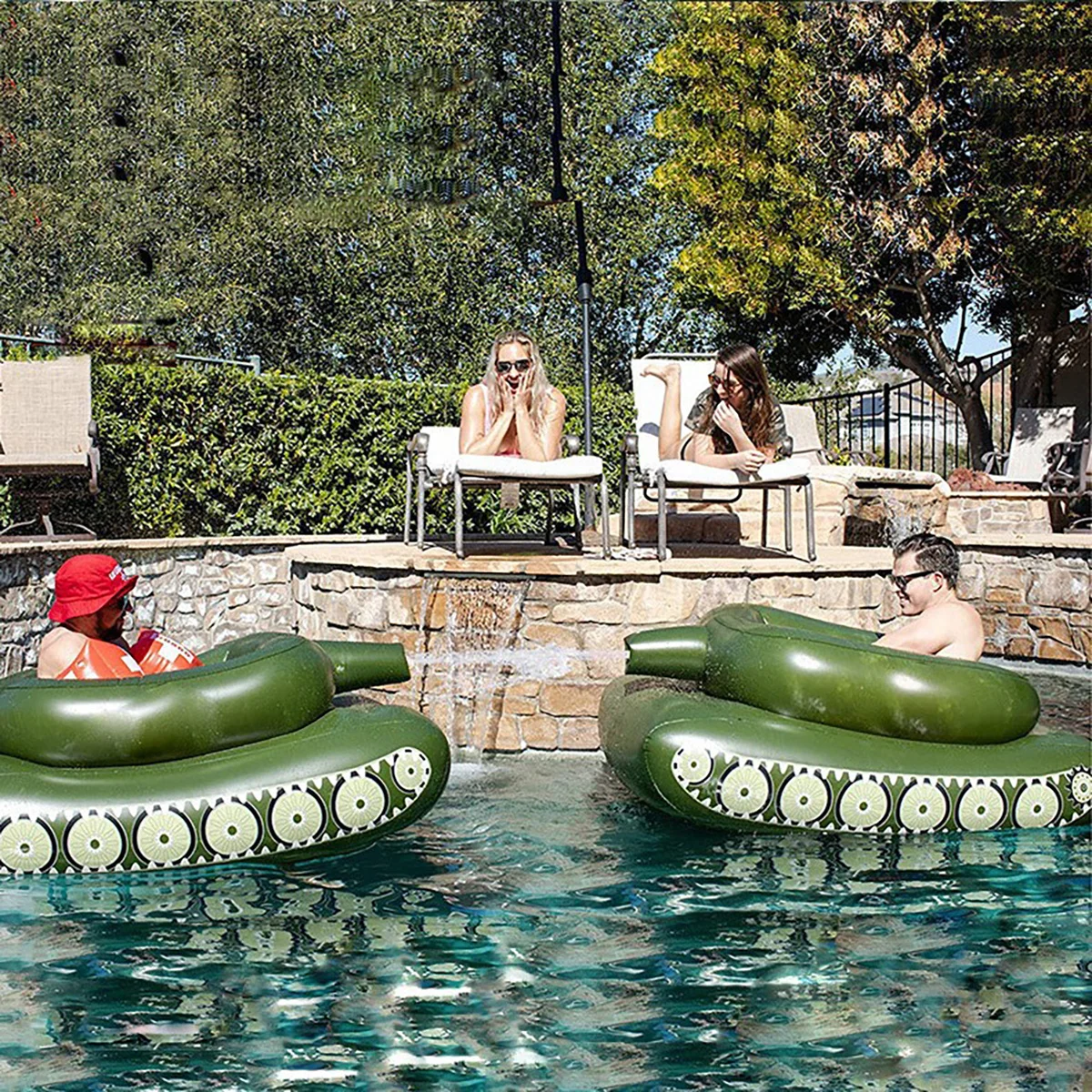 Large Inflatable Water Tank Pool Float summer pool raft lounge adults spray guns pool floats durable PU  PVC Water battle tank