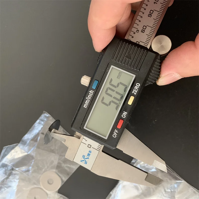 Ultra-thin tungsten steel small round knife for cutting adhesive and straw