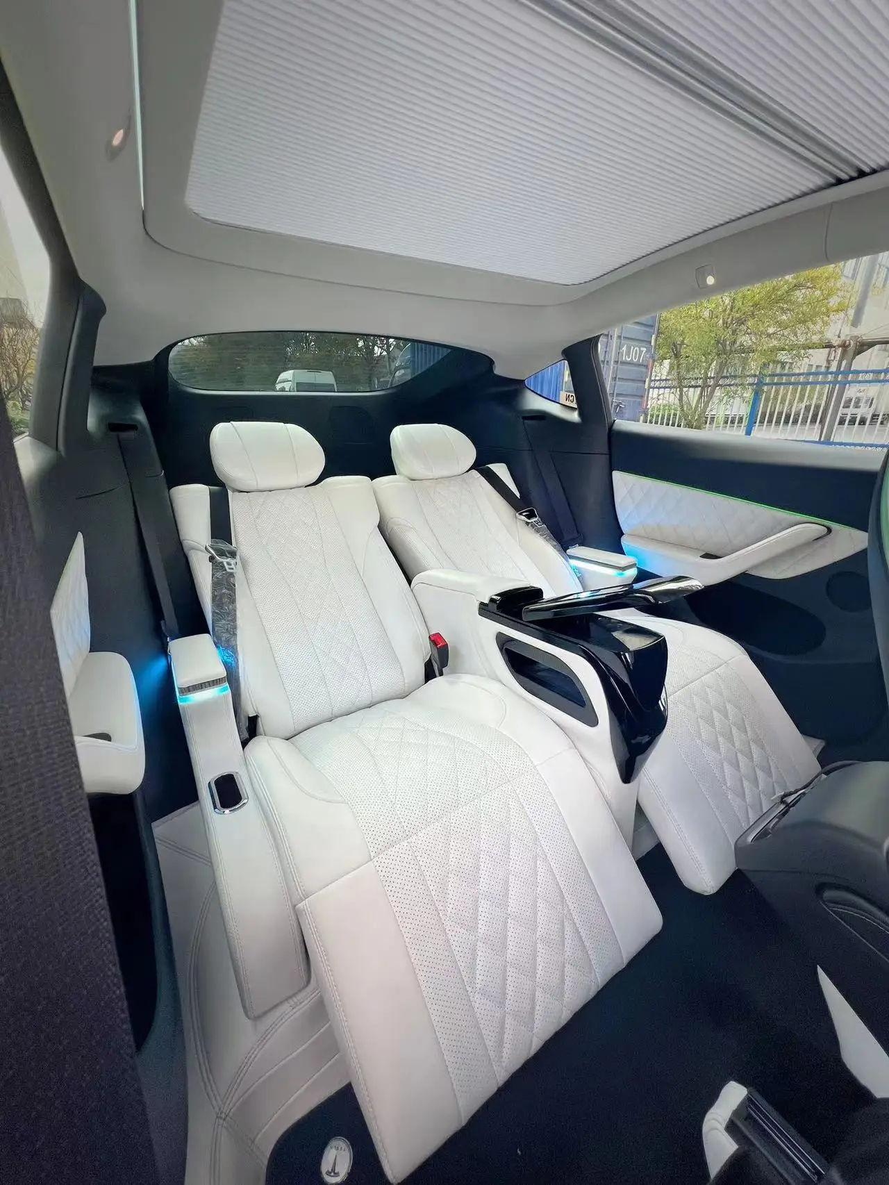 2024 Brand New luxury seats with central control for Tesla model Y