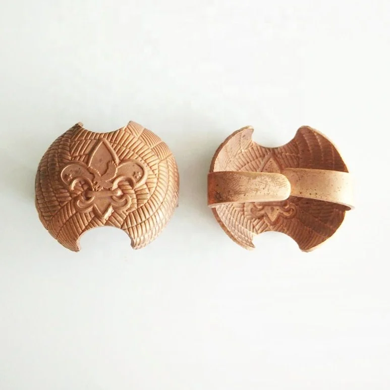 metal metallic boy scout scouts campaign coat collar label chest pocket clothing uniform clothes lapel pin badge emblem pins