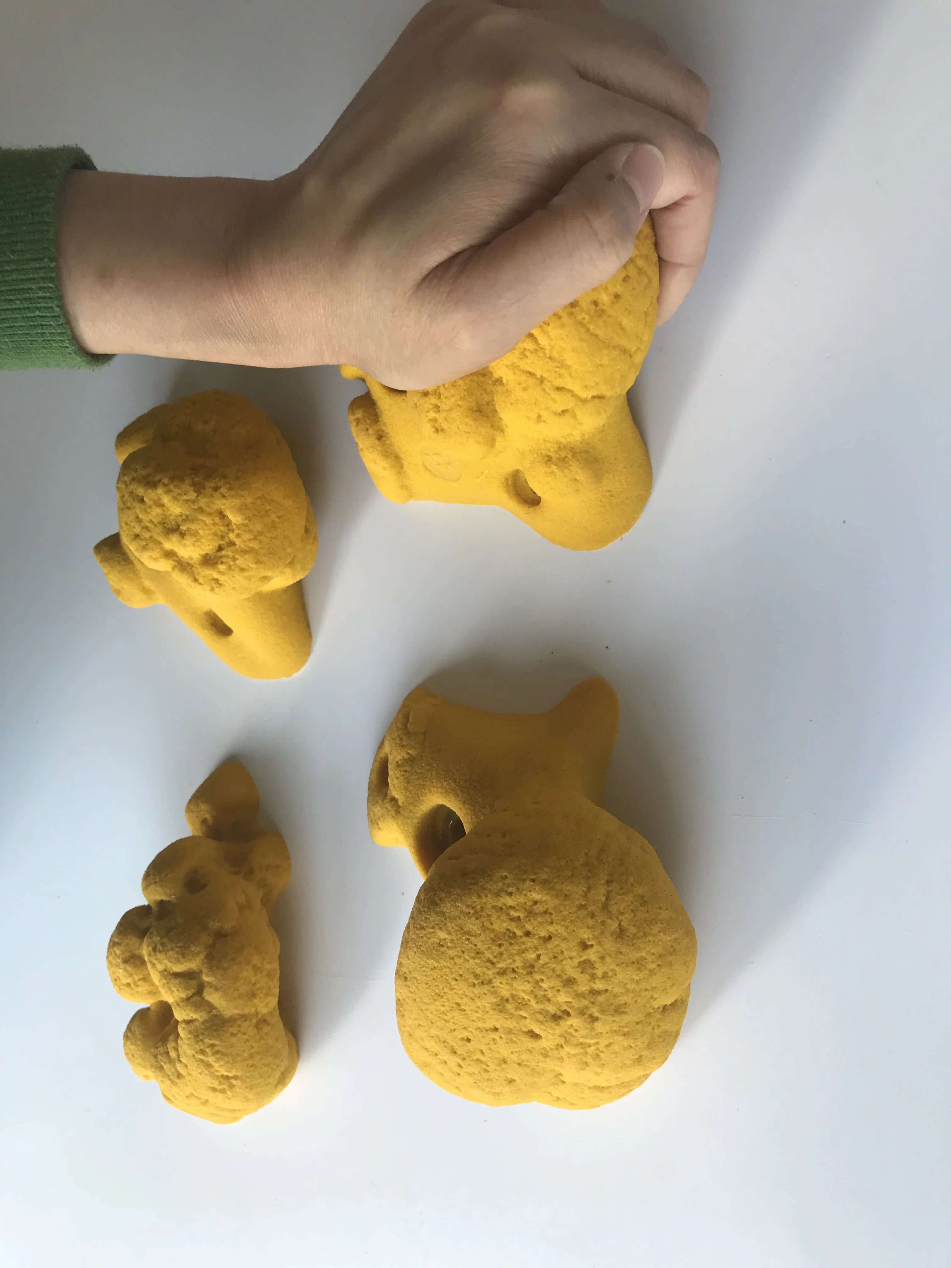 Avery Indoor Rock Climbing Holds Plastic Resin for Sports Park Playhouse Amusement Park Use for Children