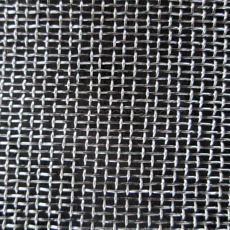 Large capacity fertilizer sieving gyratory screen