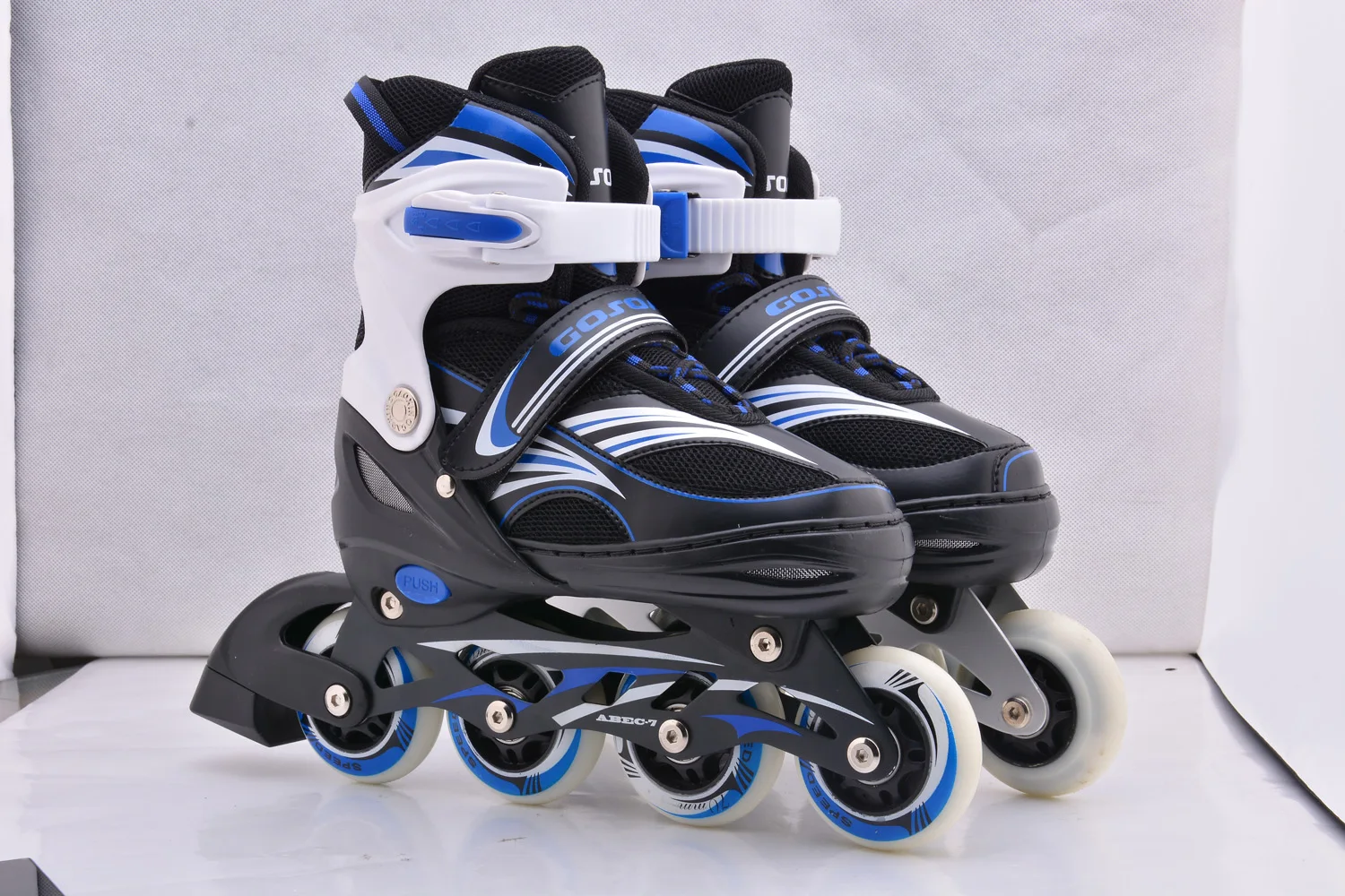 GOSOME hot selling manufactory customization Wholesale adjustable inline skate with ABEC-7 bearing and pu wheel for children
