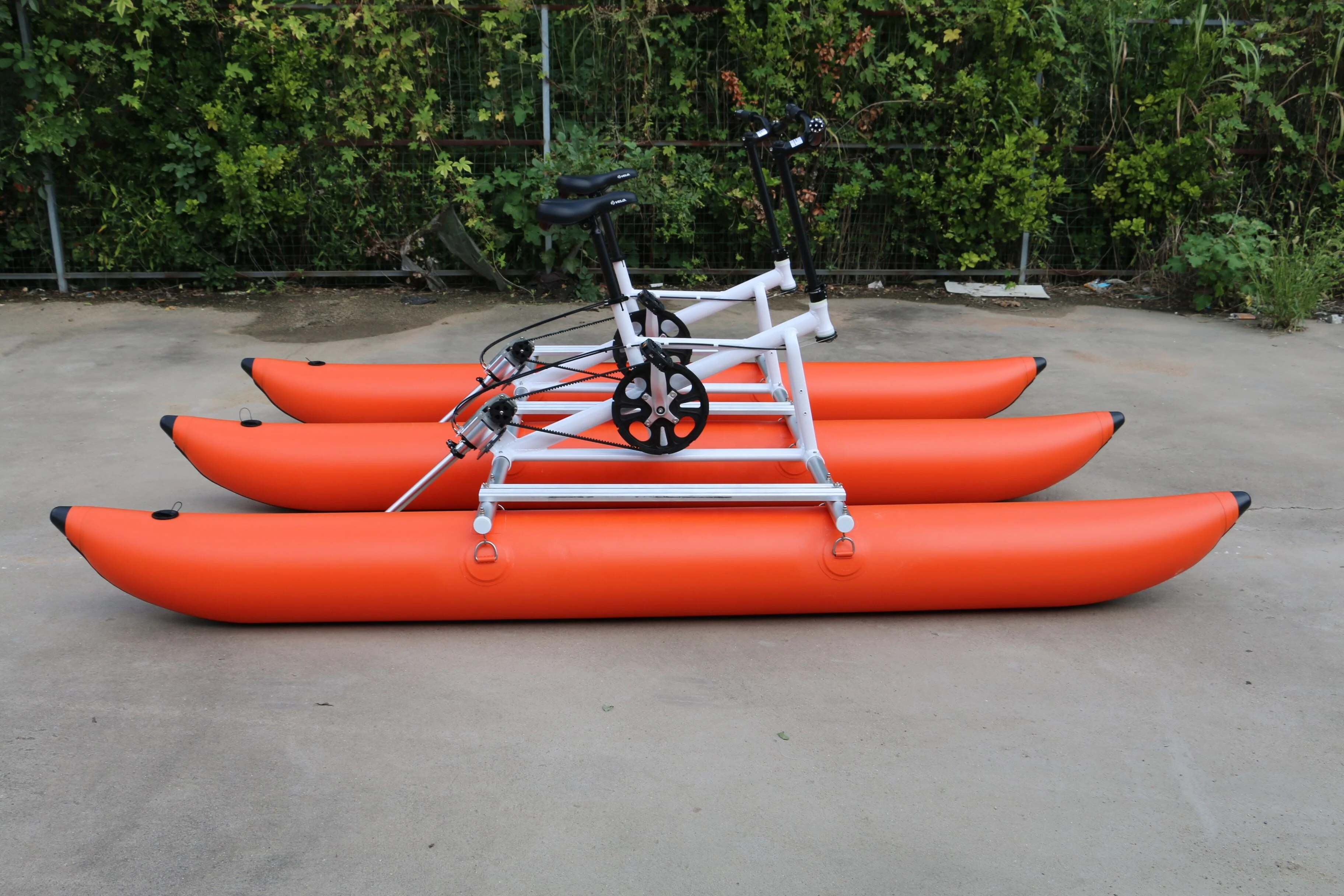 Outdoor Inflatable PVC Water Bike Lake Play Equipment Pedal Sea Bicycle Adult Water Exercise Bike Riding