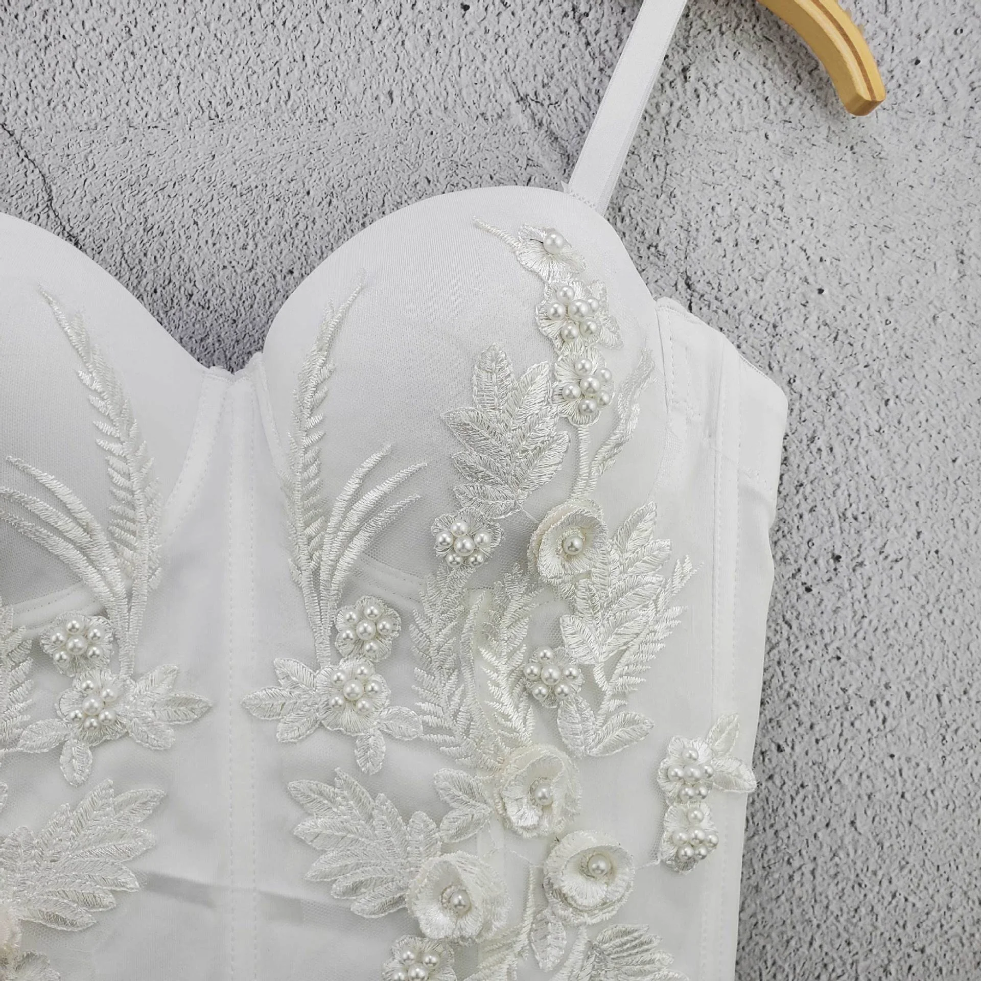 Intiflower 6688 High Quality Elegant Women Embroidered Longline Corset Bras for Wedding Dress Party Bustier Bra