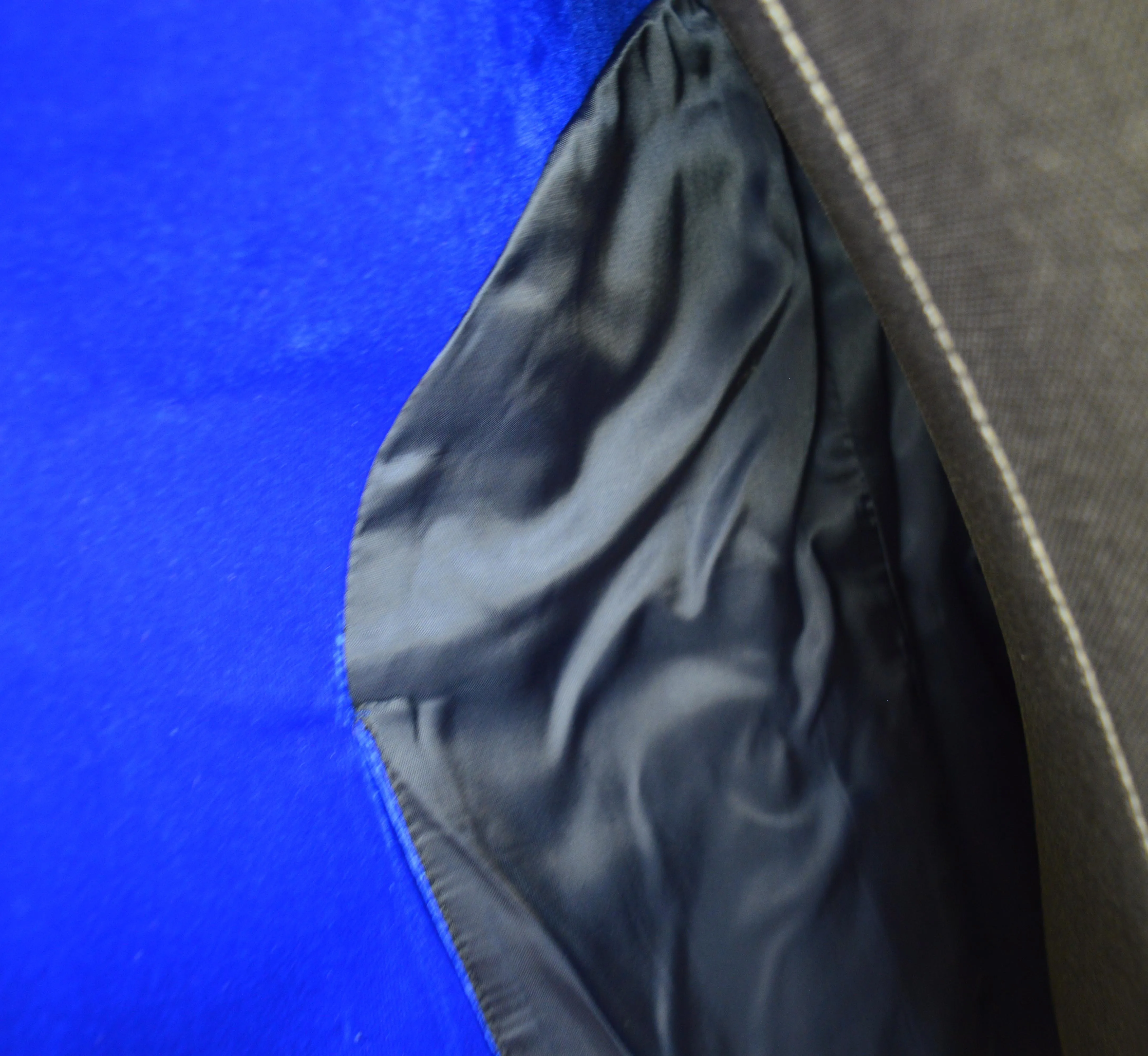 Custom Classic Design Velvet Mens Blue Fashion Casual Business  Slim Fit Suits Mens Wedding Dress