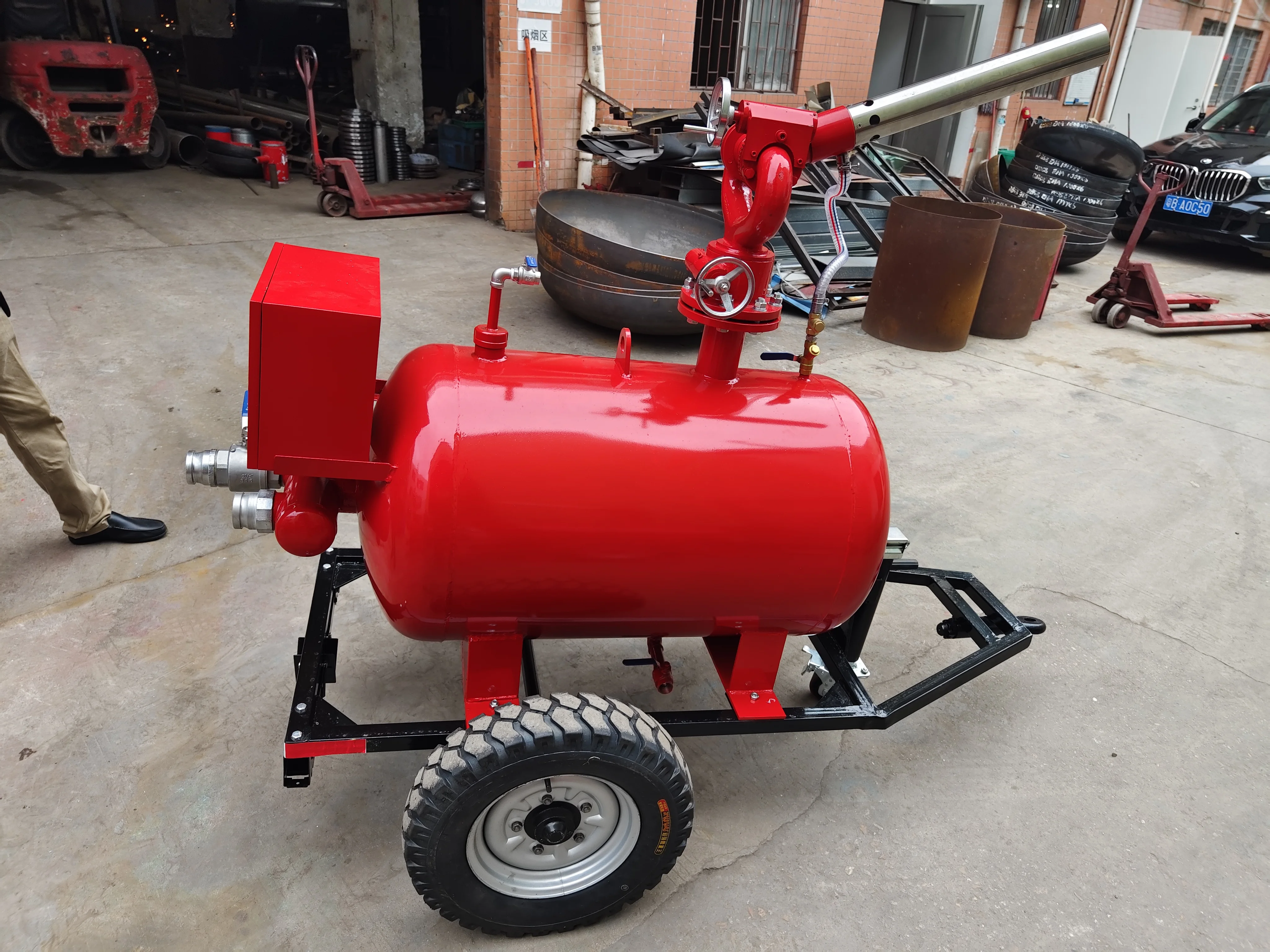 Fire Foam Trailer With Foam Monitor, Mobile Foam Tank Fire System