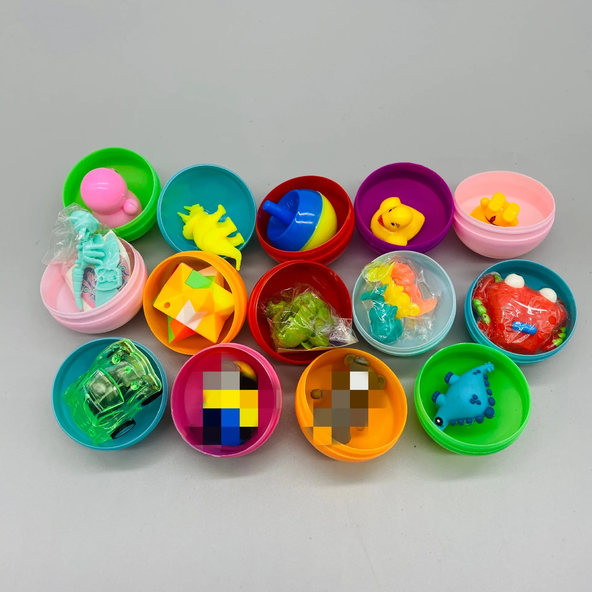 Wholesale General  45 mm Capsule Toy Small Plastic Capsule Toys Surprise Egg Capsule Egg box Toy for Vending Machine