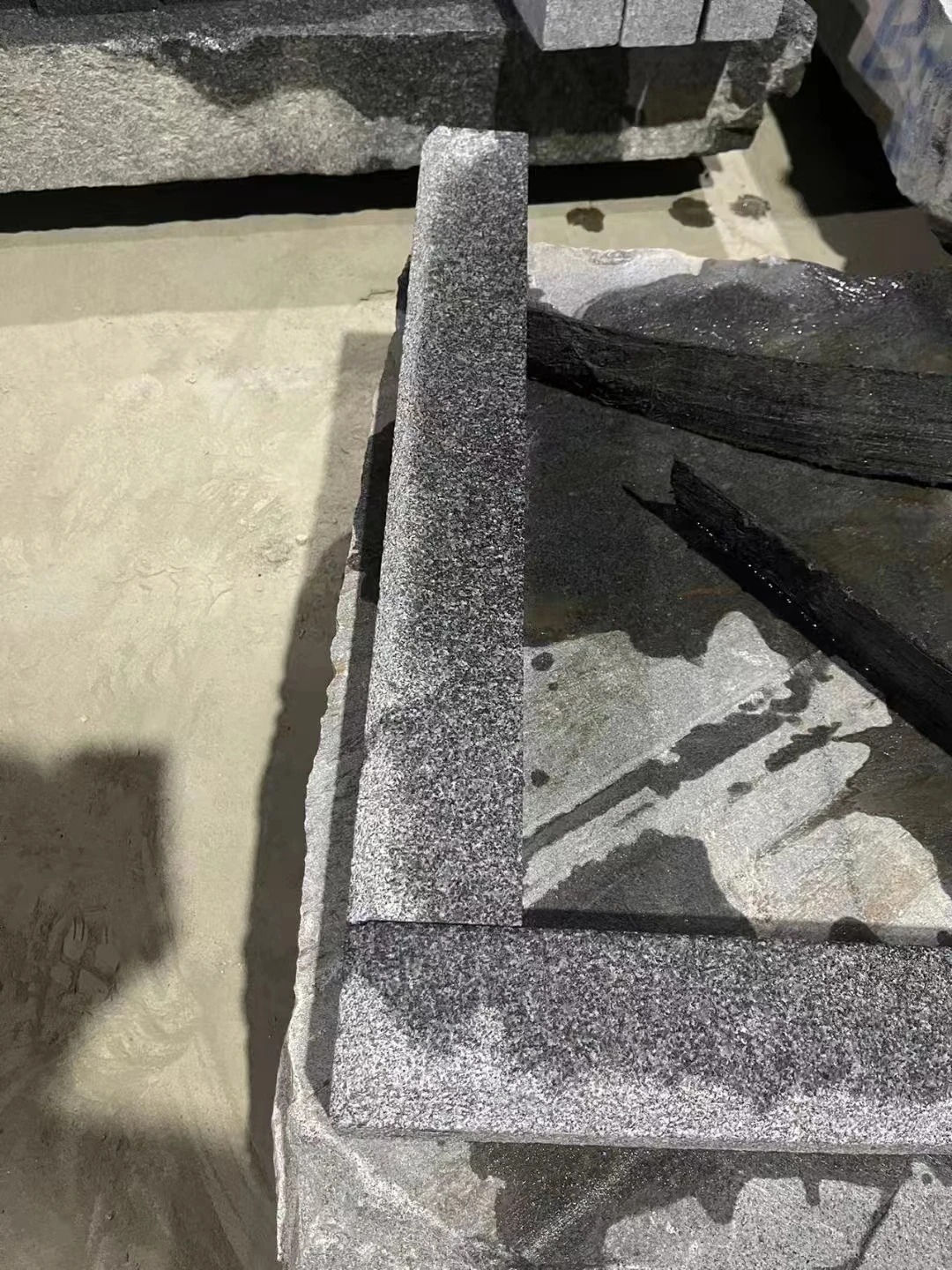 Simpson China G654 Granite Dark Black Stone Slab Kerbstone