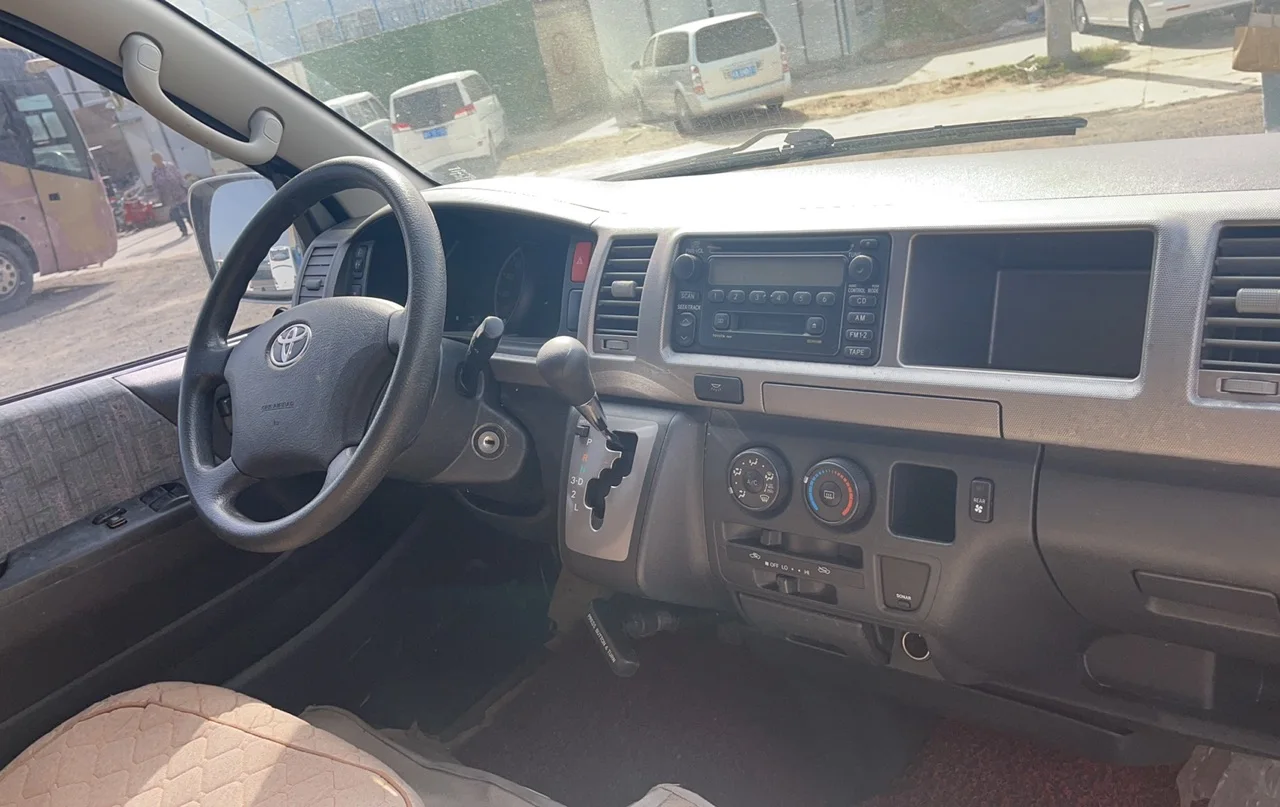 Используется дешевый 2018 год Toyo ta Hiace мини-автобус для продажи/Toyota HIACE Подержанный автобус продажи
