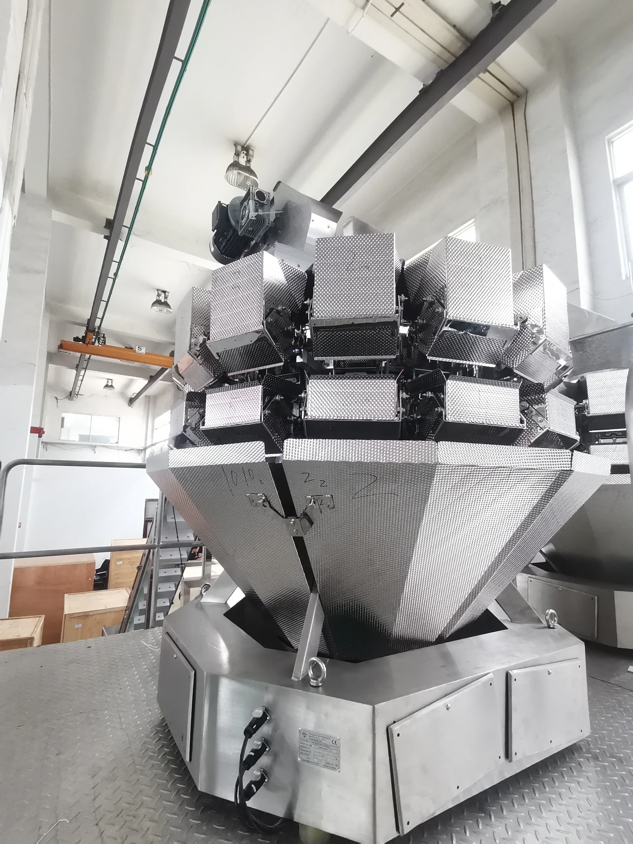 Автоматическая упаковочная машина для взвешивания куриных крыльев 20-2000 г