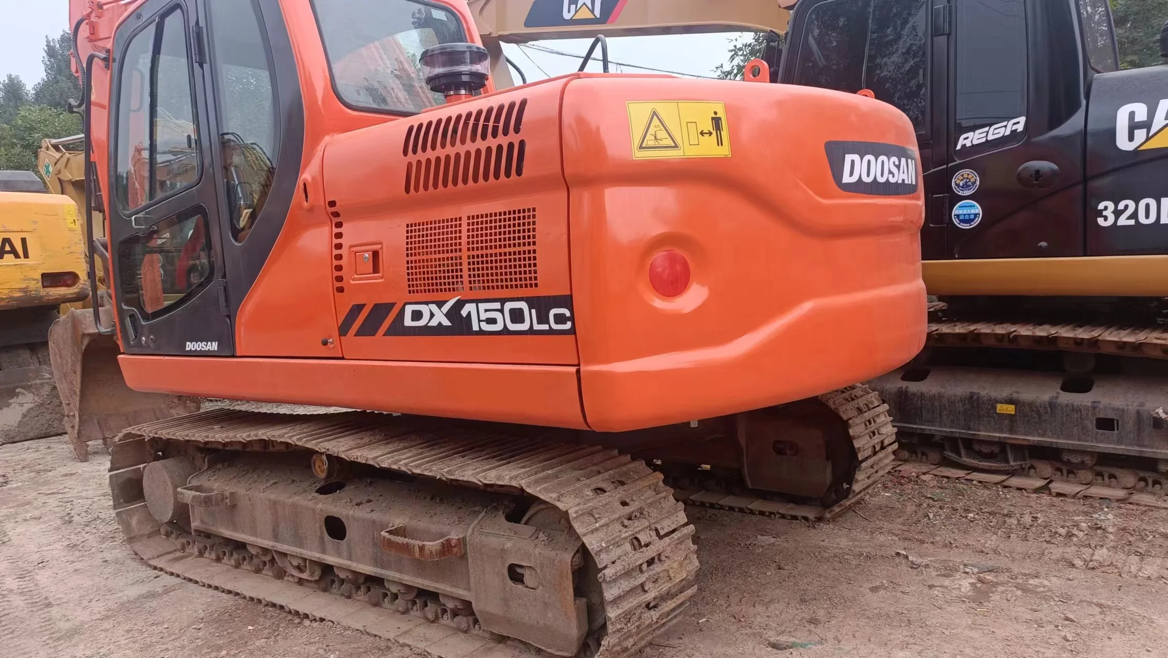 used excavator price Doosan150, a beautiful and high-quality factory customized used excavator with after-sales service