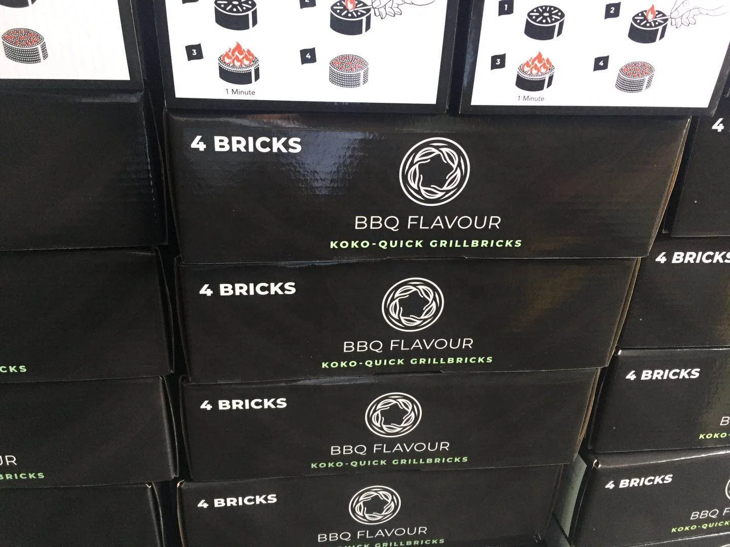 HongQiang  Kuwait Instant Light Quick Burning Barbecue Honeycomb Coconut Shell Round BBQ Charcoal