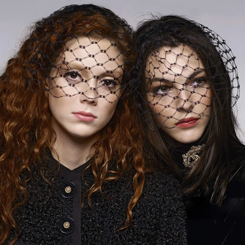 Оптовая продажа винтажные свадебные аксессуары для волос со стразами в клетку птиц вуаль