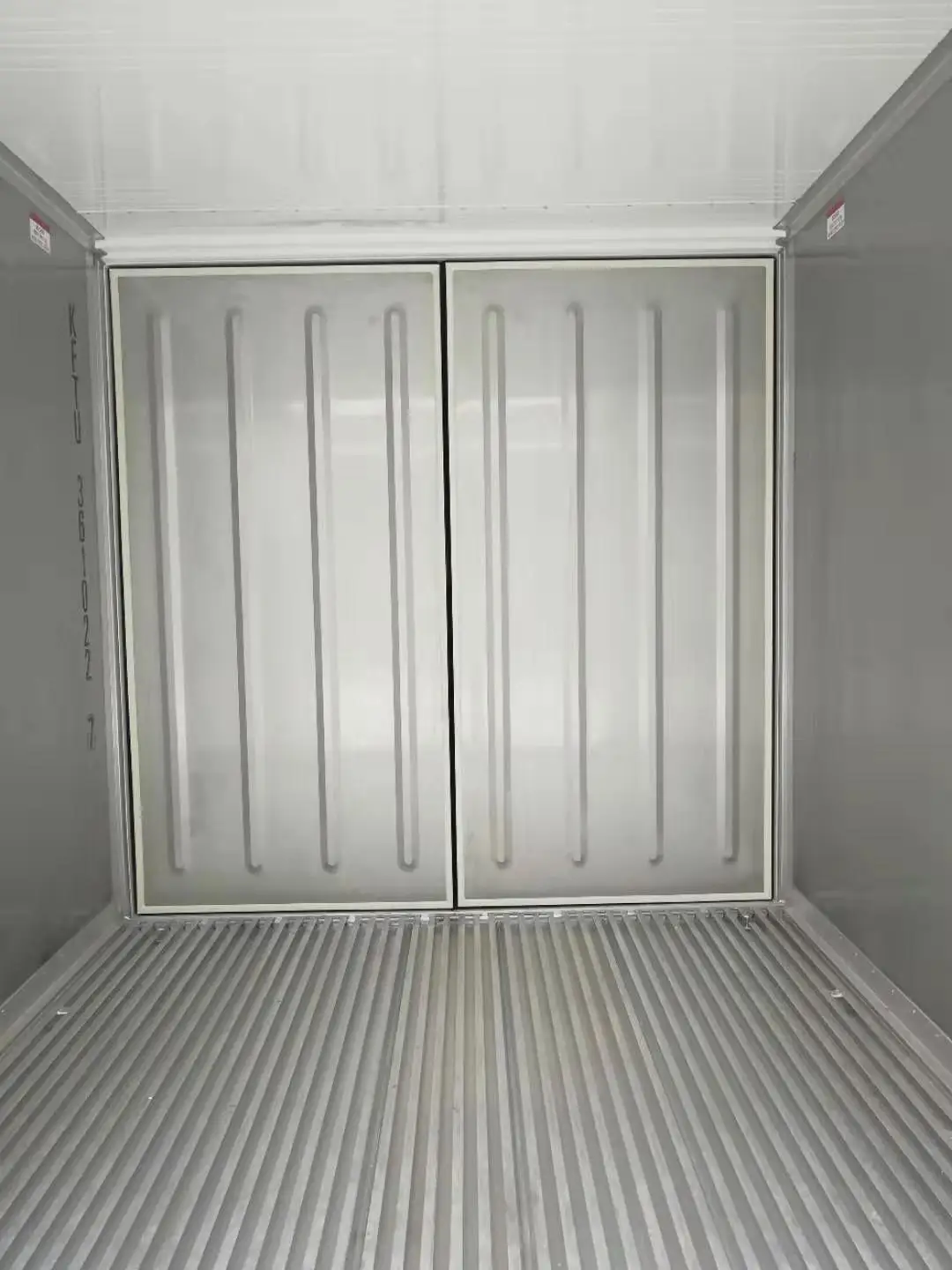 20 40feet BV or LR certificate DNV.2.7.1 refrigerated cold container  with TK semi trailer Made in China