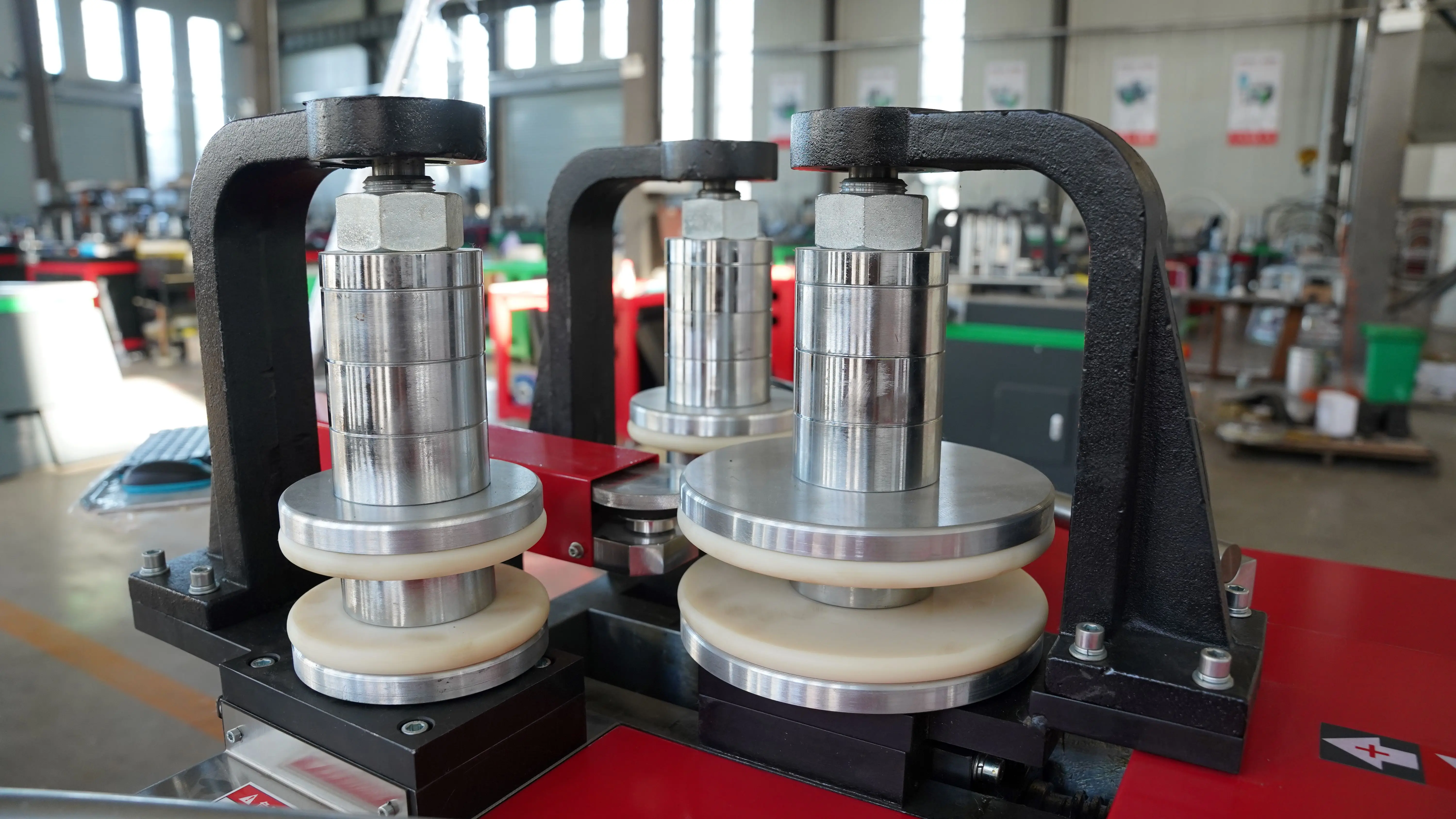 CNC 3-rollers 4-servo window frame LED light rail way automatic forming aluminum profile bending machine