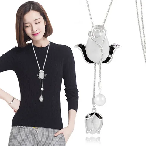MX05 Hot sell wholesale Korean New Style Snowflake Long Crystal Sweater long Necklace For Women