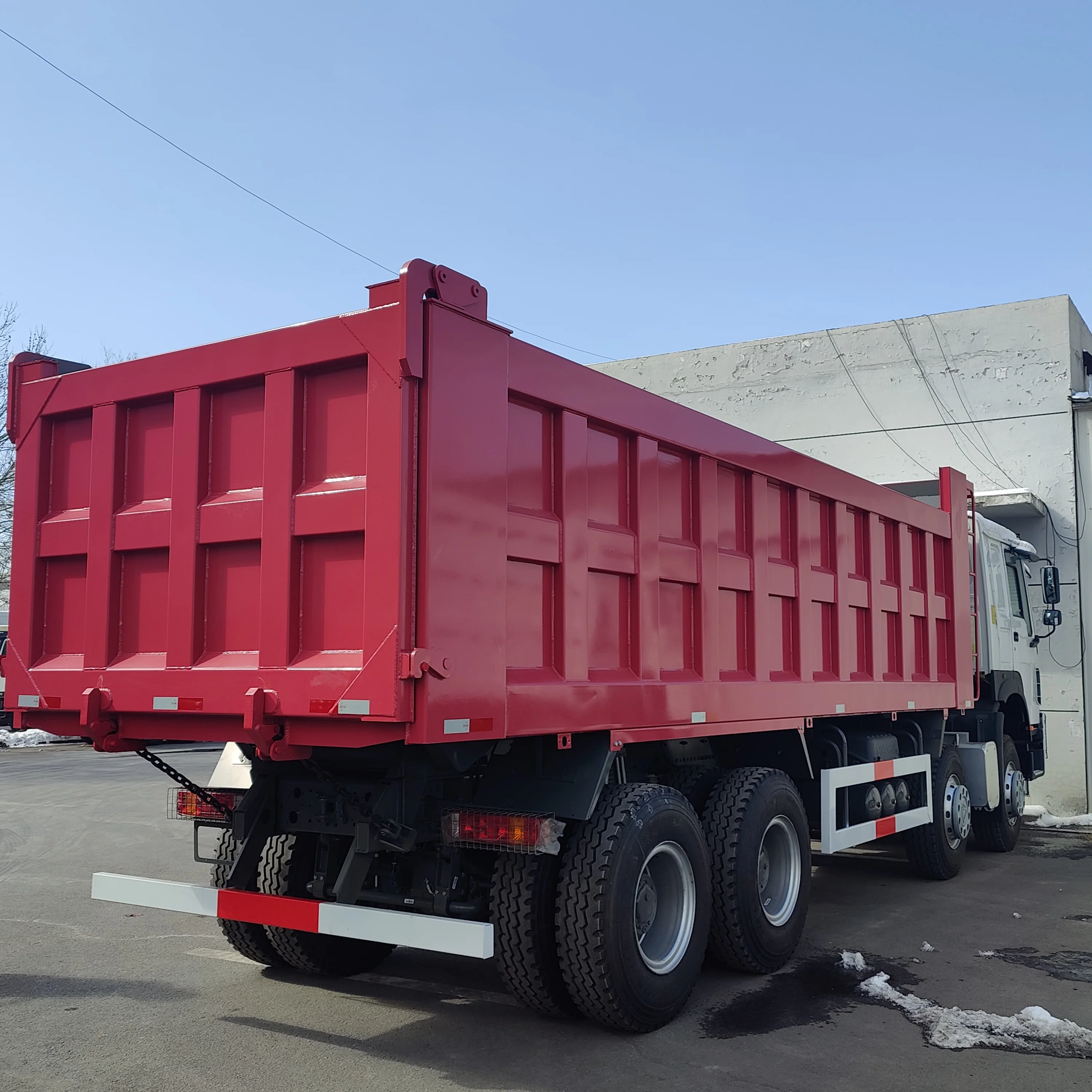 Sinotruk 8x4 howo Heavy Duty Euro3 emission 400hp new Mining tipper dump truck for hot sale