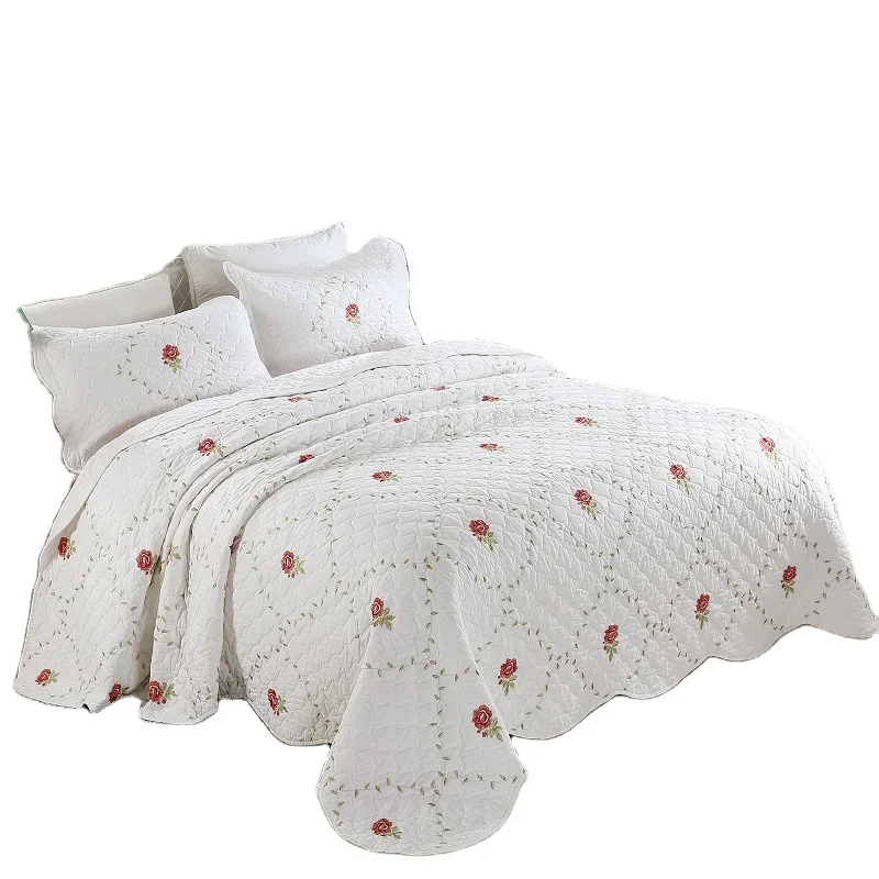 Nordic Style 100% Cotton Embroidered Rose Flower White Bedspreads Eco-friendly