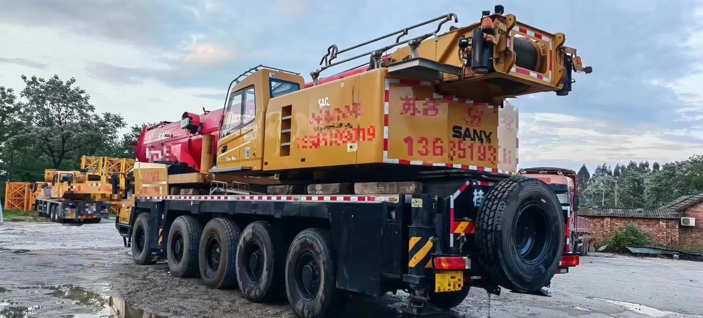 Used All Terrain Crane 130 Tons Lifting Second Hand  SANY SAC1300