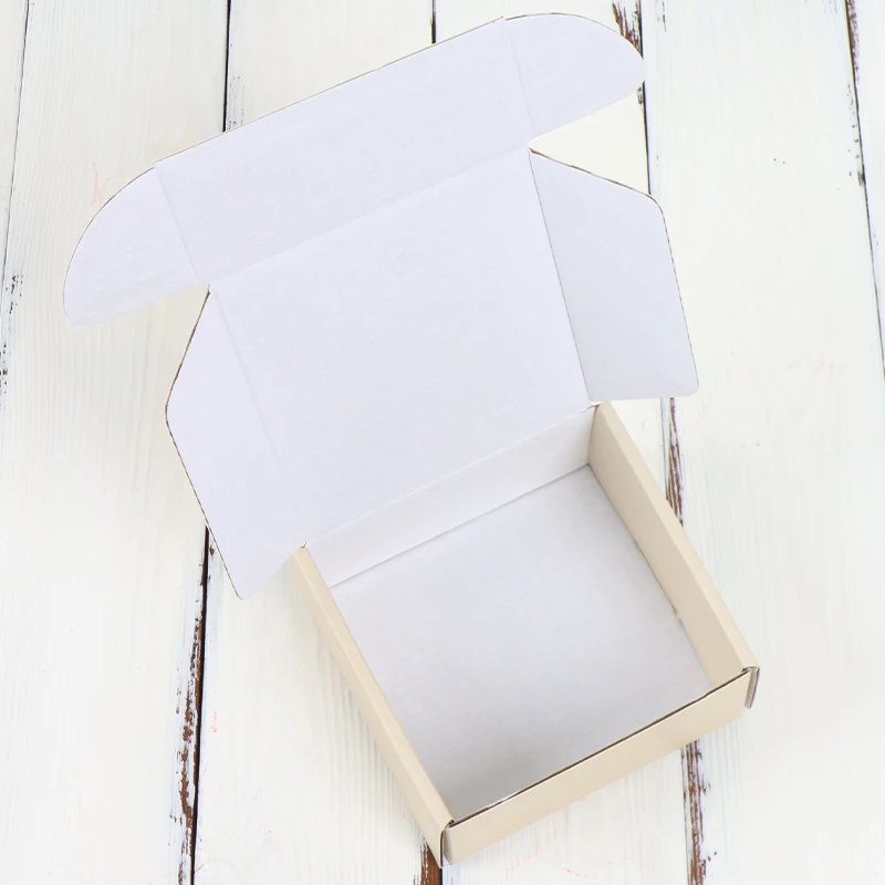 Custom Logo Corrugated Cardboard Shipping Mailers Box Matte Finish Holographic Printing Hat Shoes Underwear Socks Packaging Foil