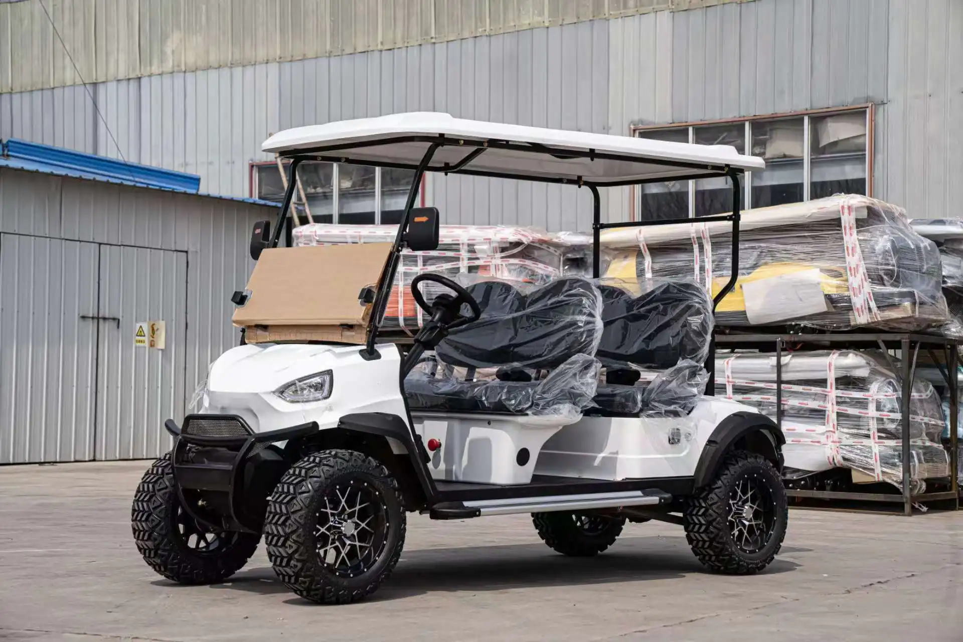 2024 Hot Selling China Cheap High Quality 2 4 6 Seat Touring Car Electric Golf Cart