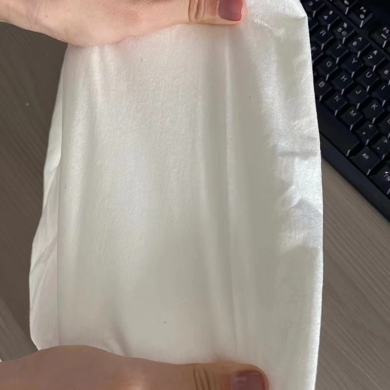 PET Polyester Bamboo and Wood Pulp 100 Cotton PLA 40gsm Spunlace Nonwoven Fabric Non-woven fabric manufacturer