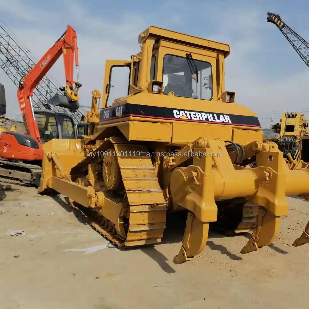 CAT D8R (64).jpg