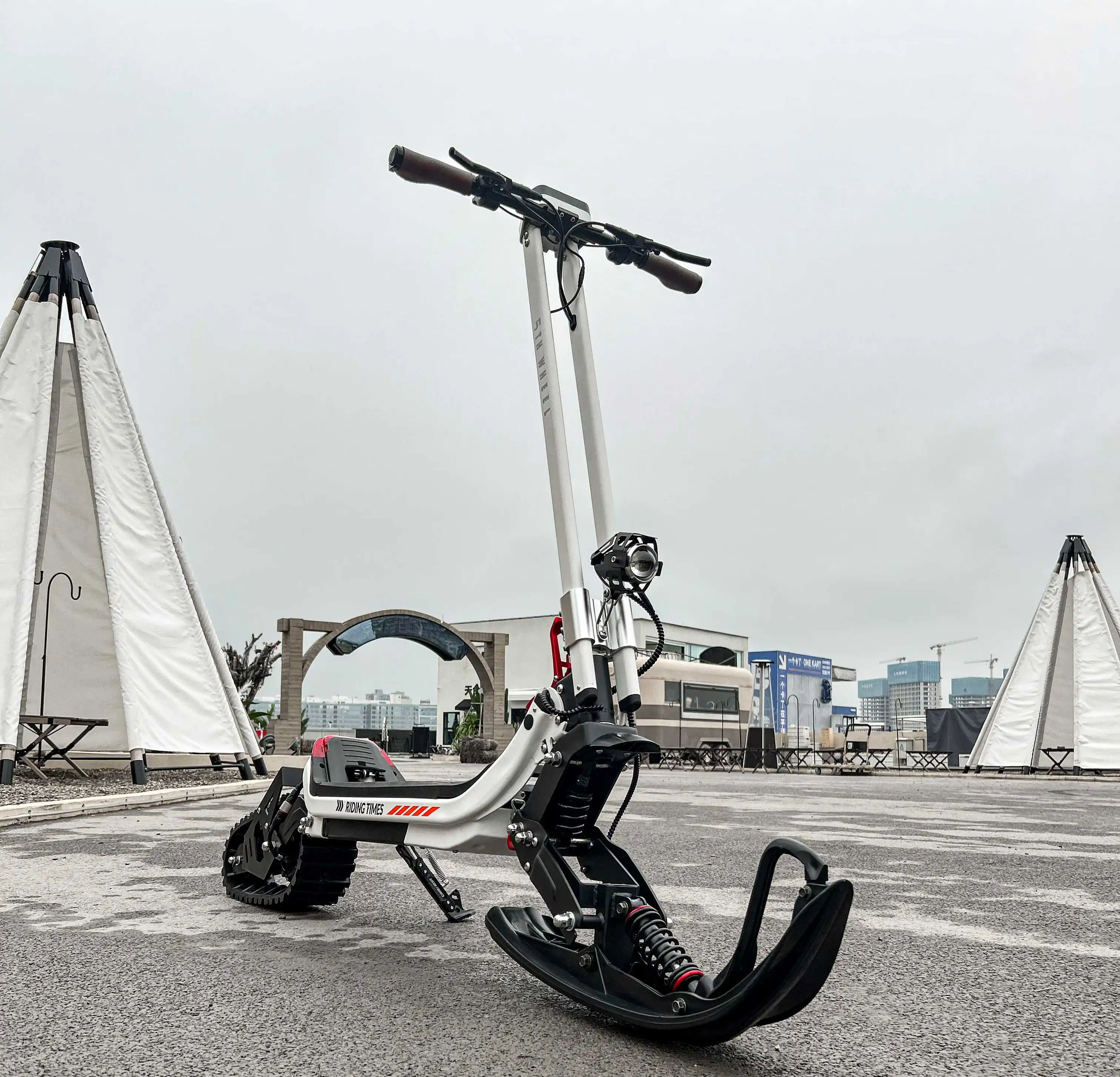 USA stock warehouse 3-In-1 Snow Tracked Electric Scooter 1800W 25Km/h Electric Ski Scooter with Removable 30Ah Battery