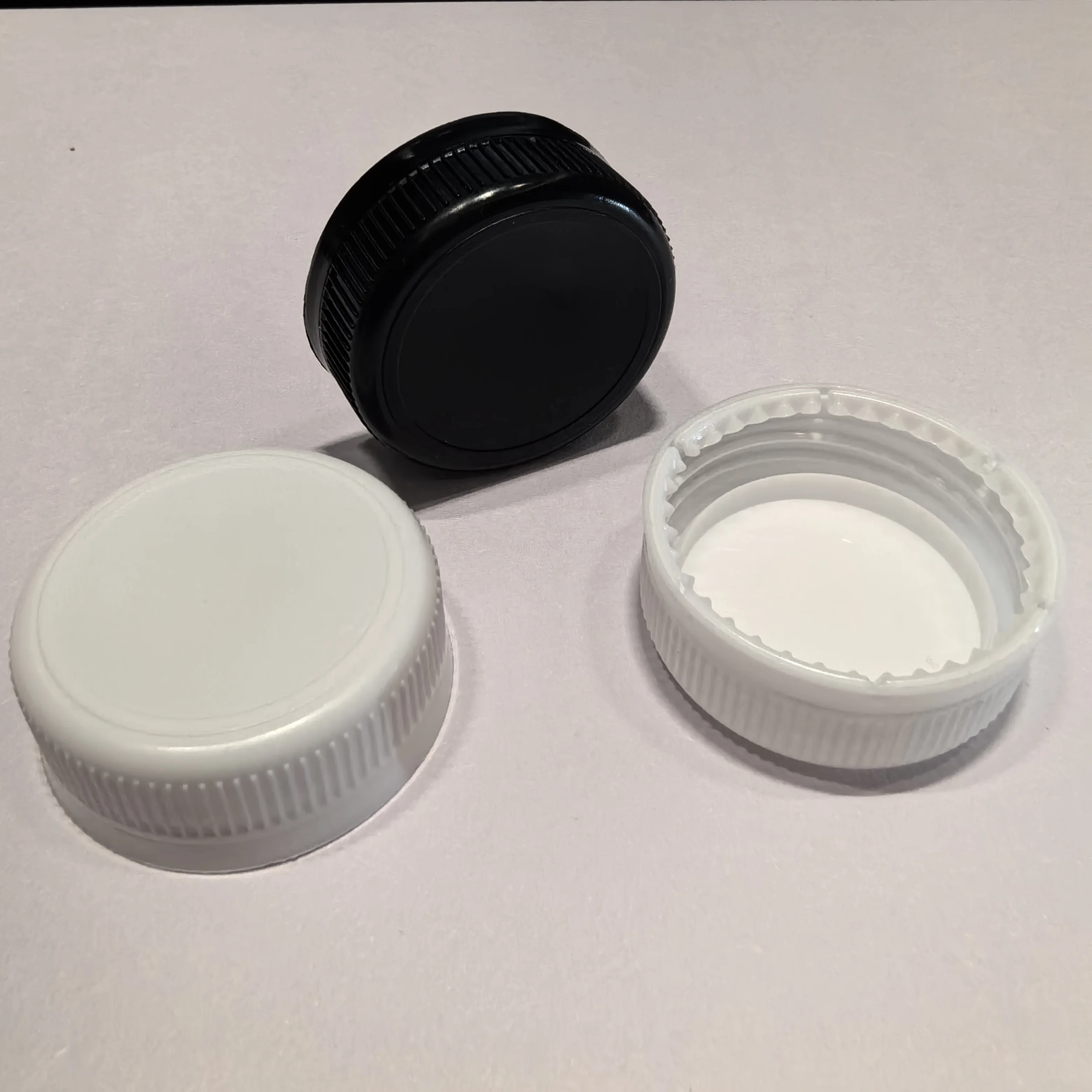 Pilfer Proof 38mm 3start Black Sacmi machine making Water bottle caps 38/33 Plastic Screw Cap