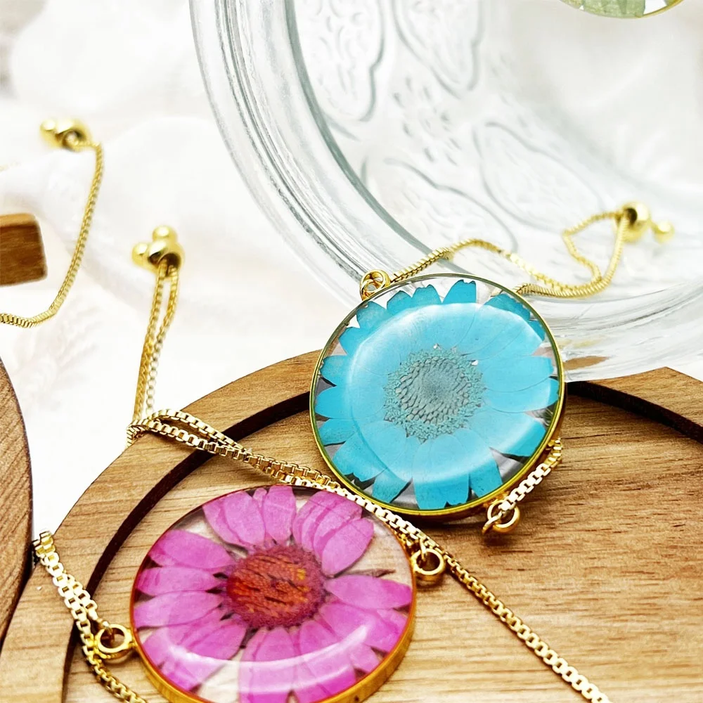 2023 hot selling women jewelry colorful real dried pressed flowers daisy 18k gold stainless steel adjustable bracelet