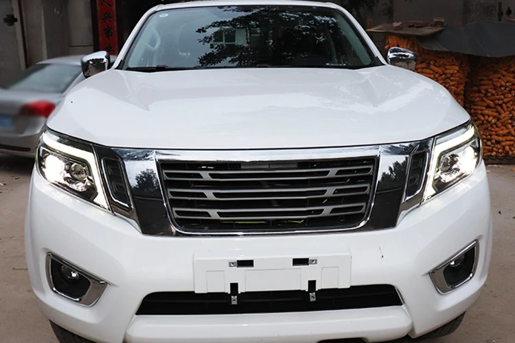 Projector lens headlight for 2015 NP300 Frontier