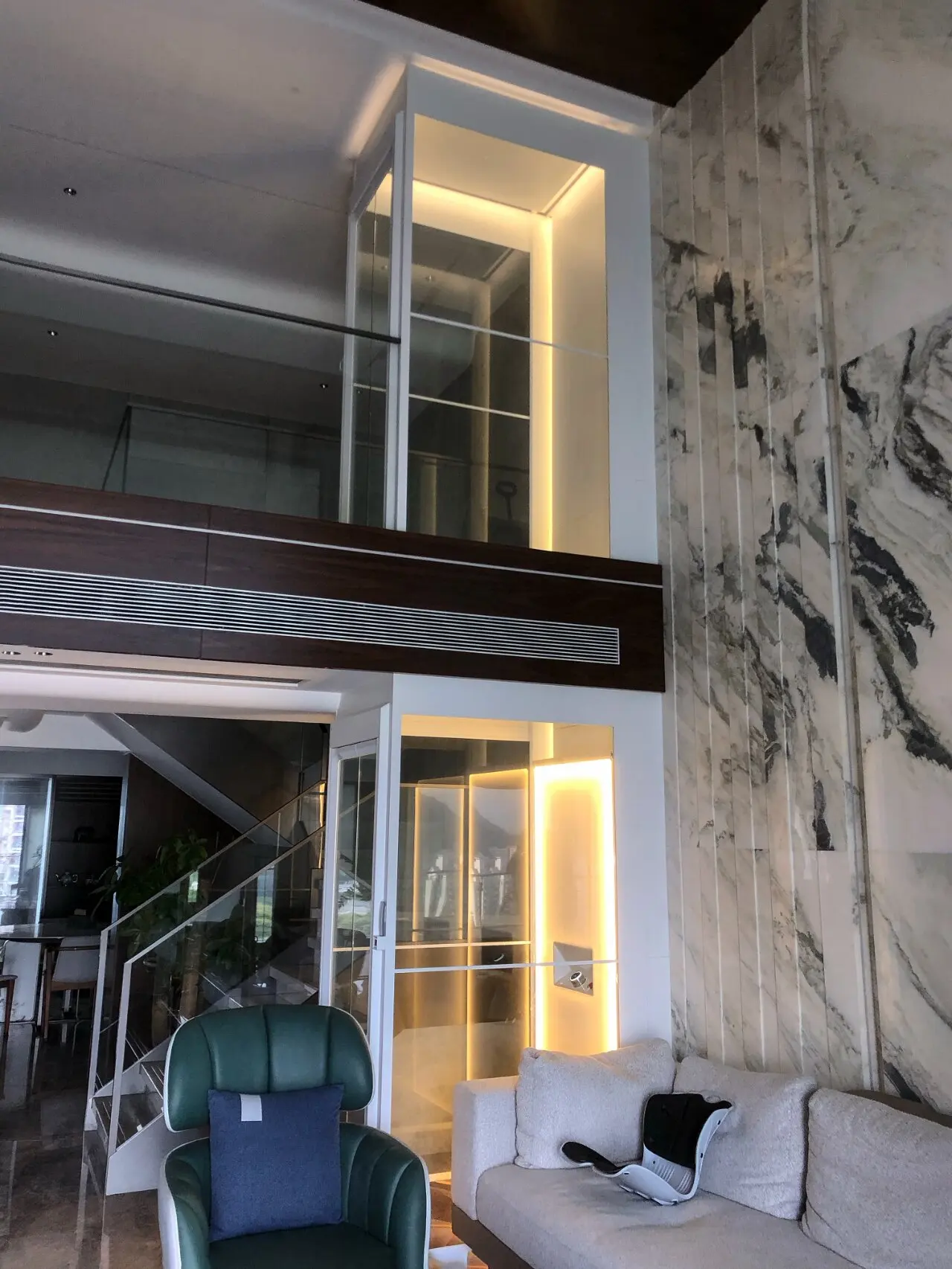 Most popular modern home elevator 4 floor hydraulic Simple atmosphere of ultra-practical home elevator
