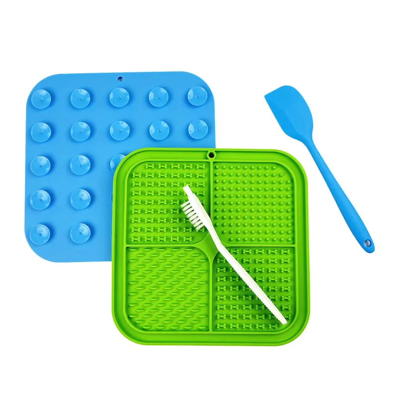 New Product Customized 21.5cm Shaped Food Pad Dog Lick Mat Dog Silicone Pet Feeder Modern