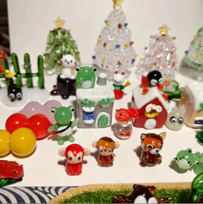 Стеклянные фигурки в виде черепахи