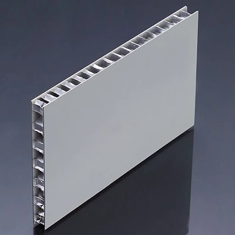 Lightweight aluminium panel with 2 cover sheets aluminum honeycomb