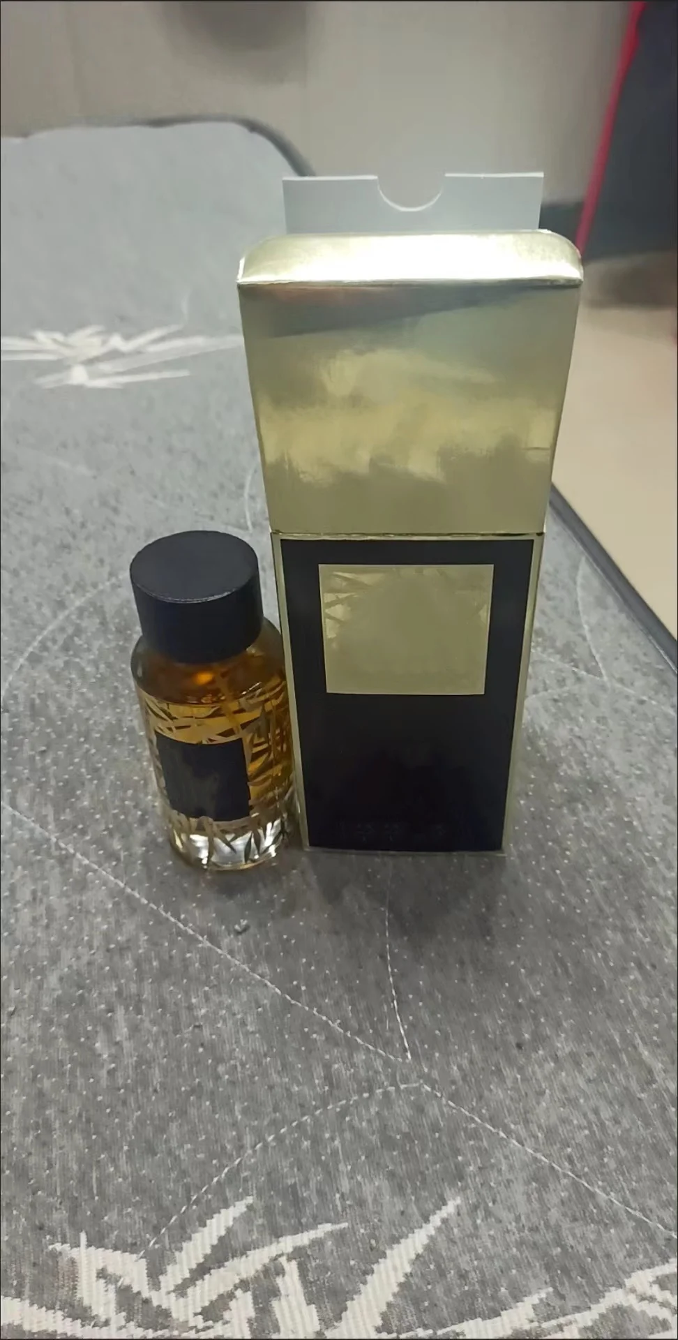 Wholesale neutral light fragrance  Antique wood with sea fragrance  Fresh niche perfume