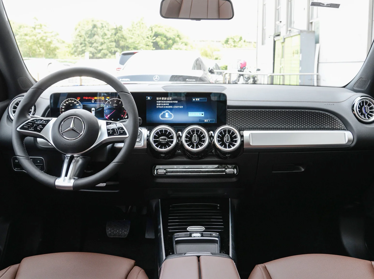 2024 GLB 4MATIC 48 В MHEV новый бензиновый 5-дверный 7-местный внедорожник L4 190 л.с. R19 Размер шины компактный автомобиль левое Рулевое управление