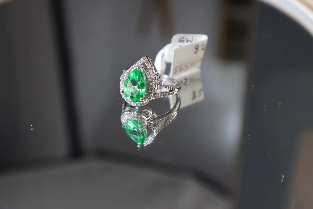 Exquisite daily Garnet Rings Wedding Promise Vintage and Diamond Rings with Sterling Silver enamel setting