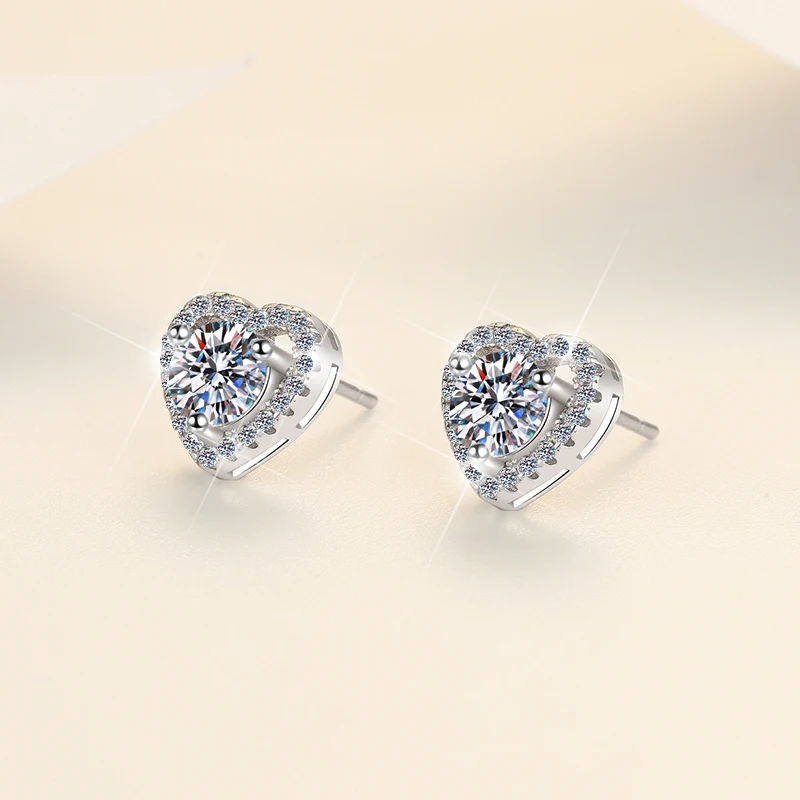 Fine Jewelry Wholesale Prices Heart Shaped Wedding Gift S925 Silver VVs1 Moissanite Stud Earrings for Women Ladies