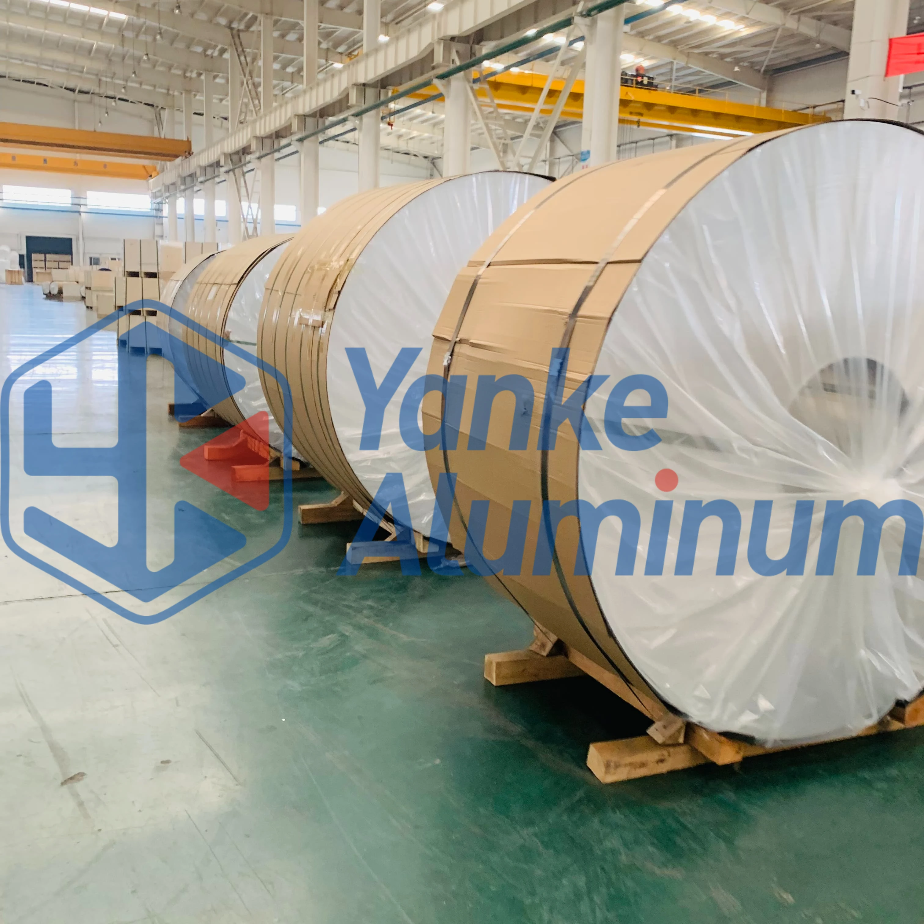 Factory Wholesale House Kitchen Aluminum Foil Roll 8011 Aluminum Foil Jumbo Roll For Food Container