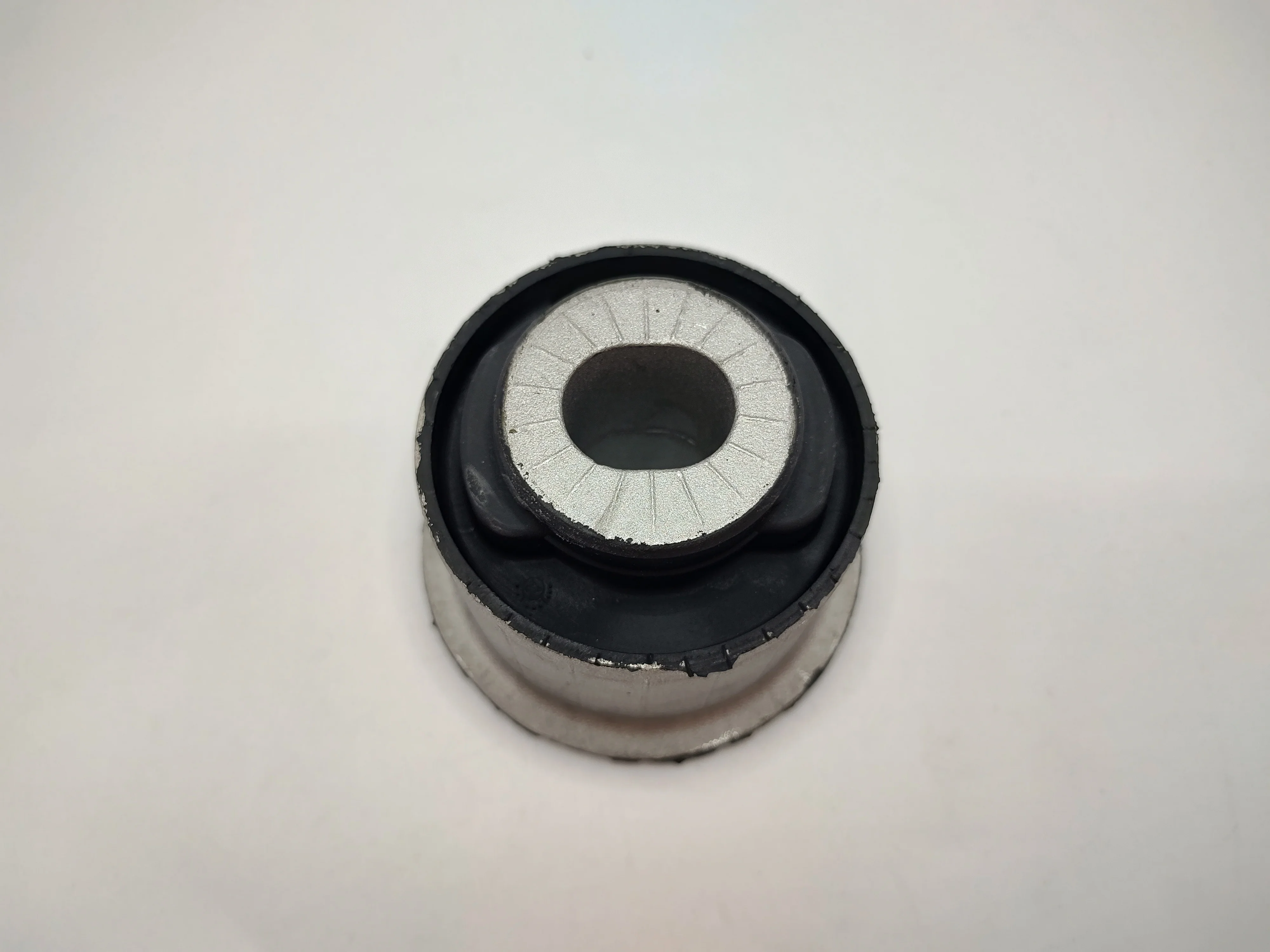 Wholesale Car Accessories Front and Rear Suspension Control Arm Bushing Rubber Mountings 4F0399415C 4F0399419E for Audi A6 A6L
