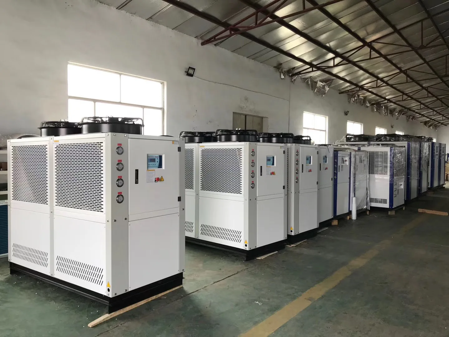 Manufacturer Cooler 5 ton 10 ton 25 ton Air cooled glycol water chiller to cool milk PHE Beverage