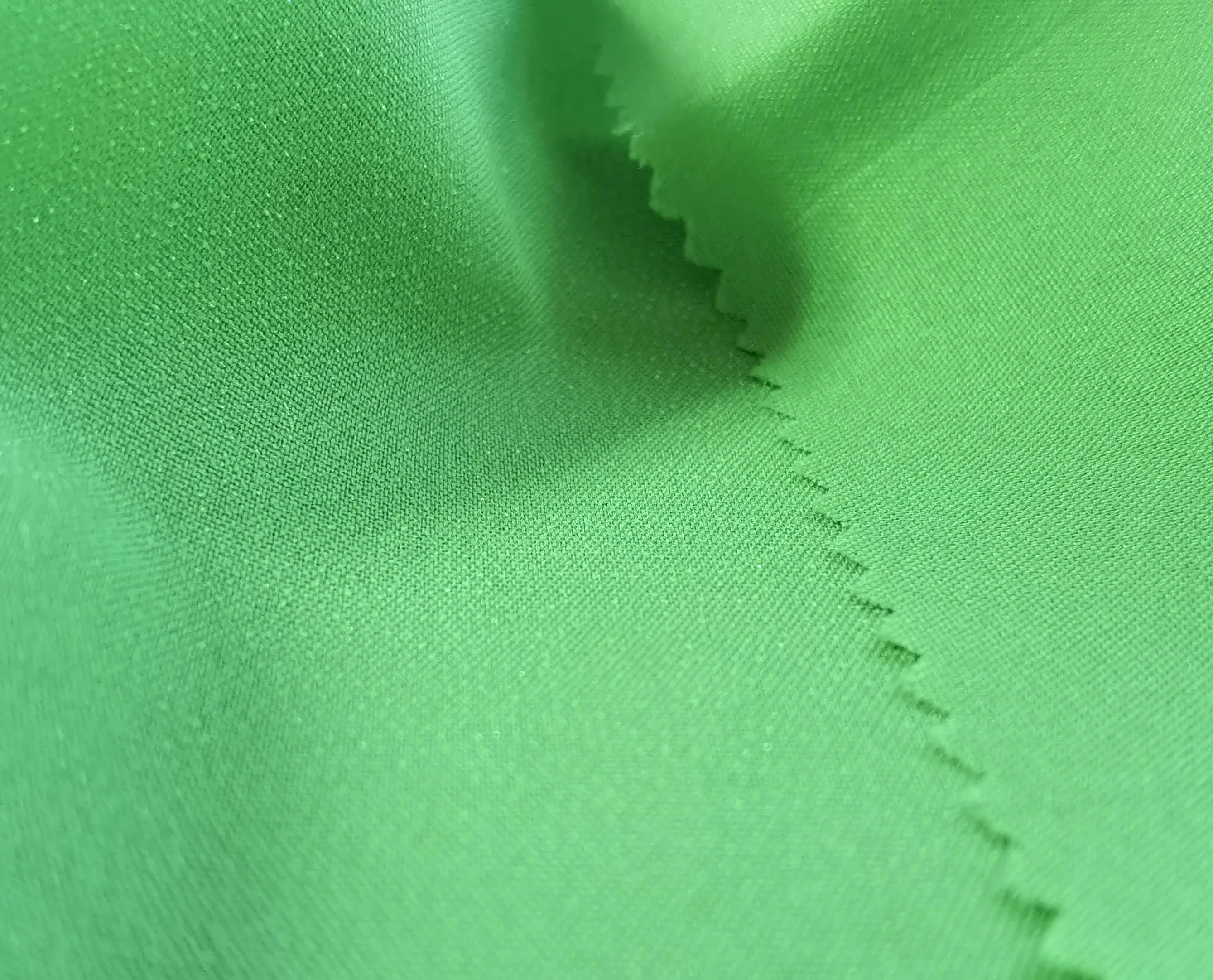 Цветной тканый плавкий прокладочный материал PES 1/1 простой, подходит для различных видов детской или женской одежды